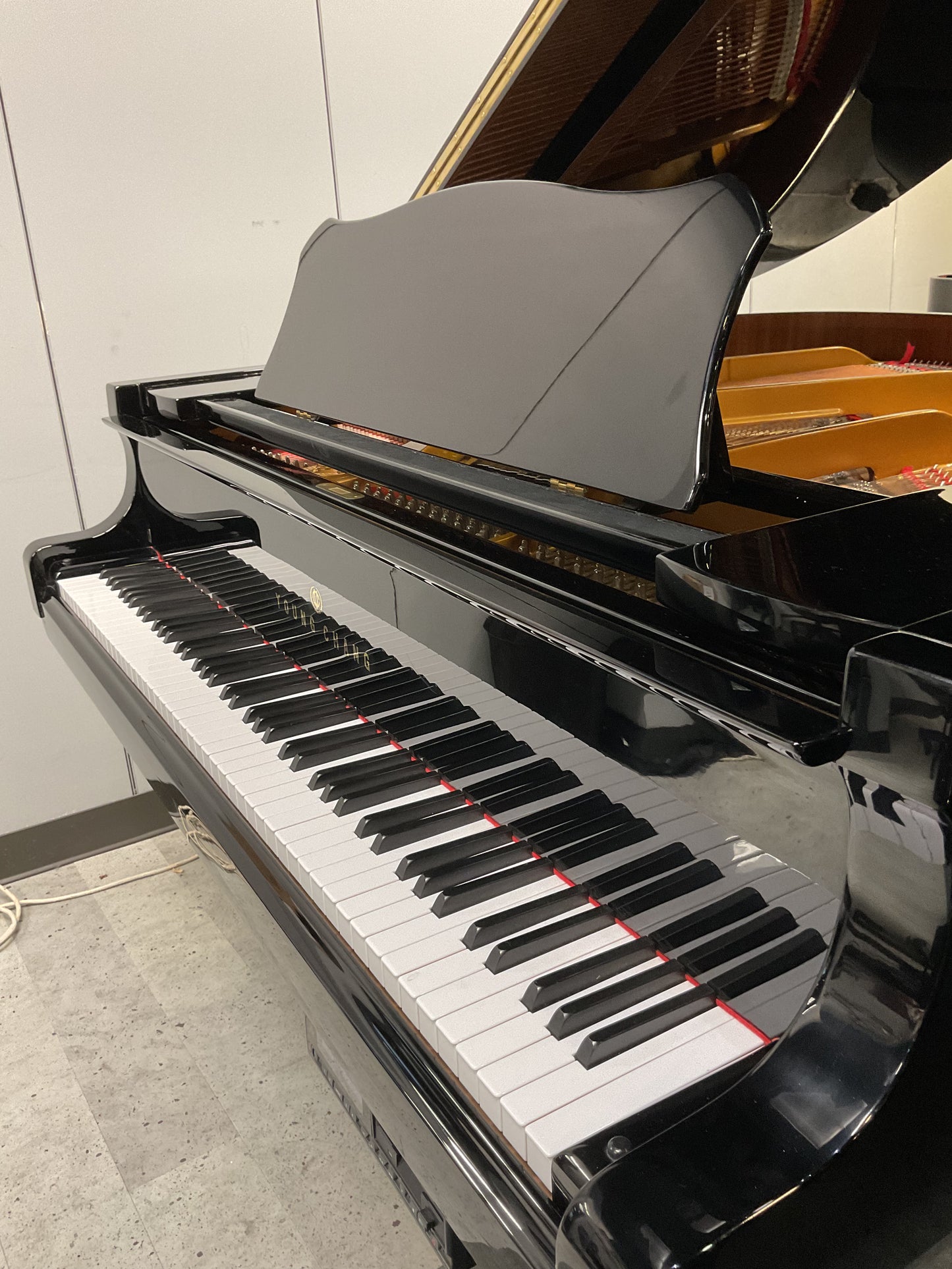 Pre-Owned Grand Young Chang TG-150 (4'11")