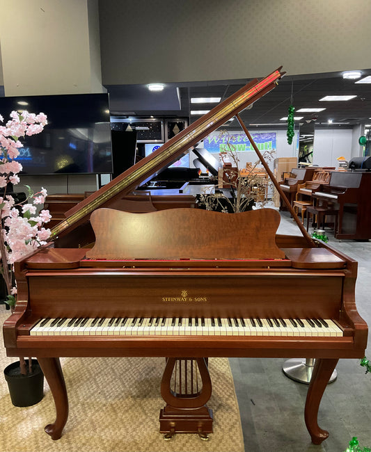 Pre-Owned Grand Steinway & Sons Model 'M'