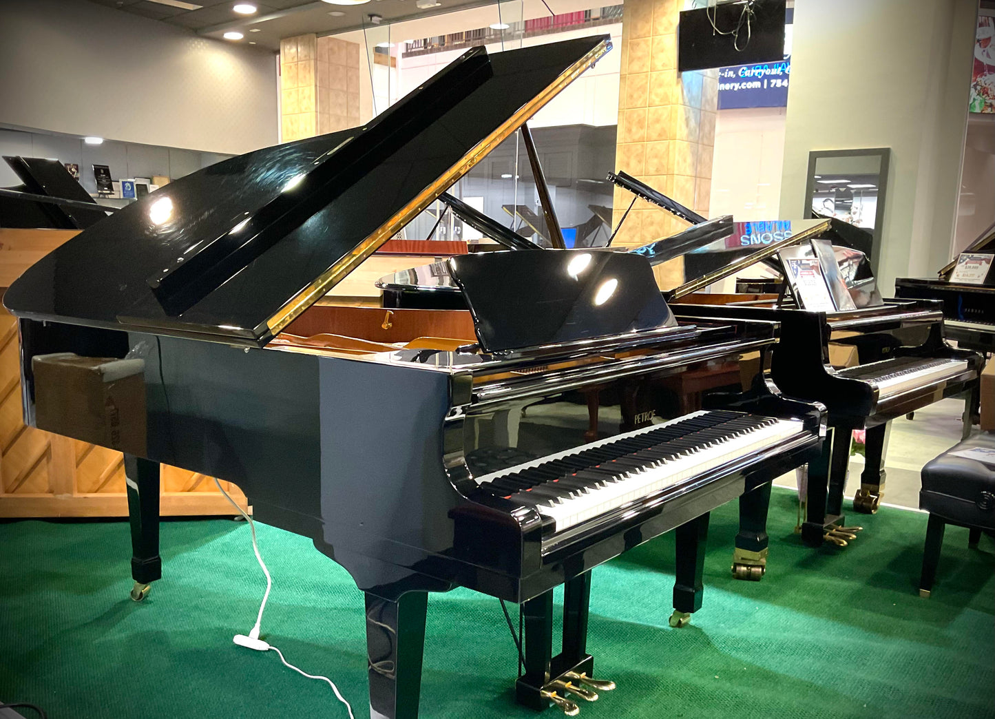 Pre-Owned Grand Petrof Model III (6'1")