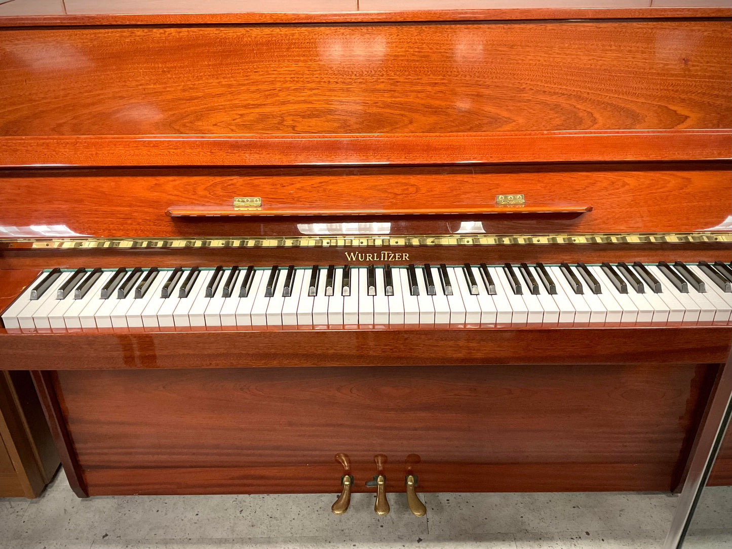 Pre-Owned Vertical Wurlitzer WP-50