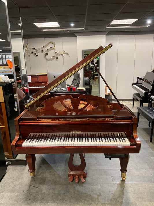 Pre-Owned Grand Nordiska Model 165 (5'4)