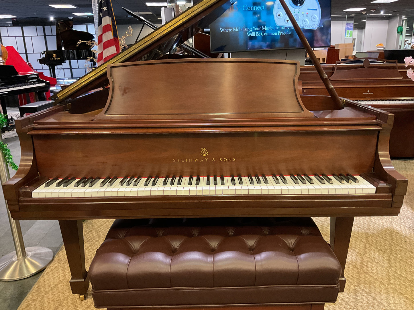 Pre-Owned Grand Steinway Model 'L' (5'10")