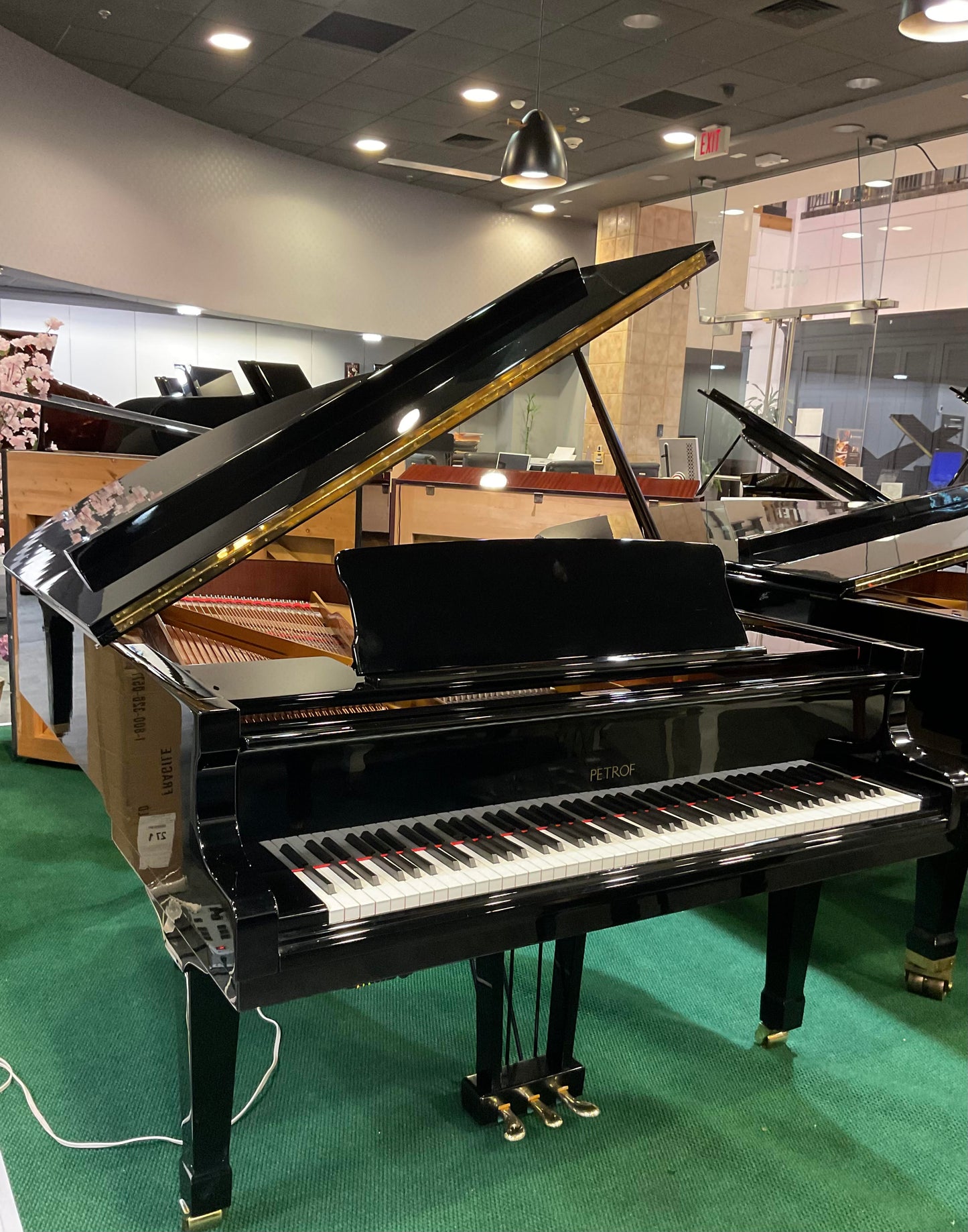 Pre-Owned Grand Petrof Model III (6'1")