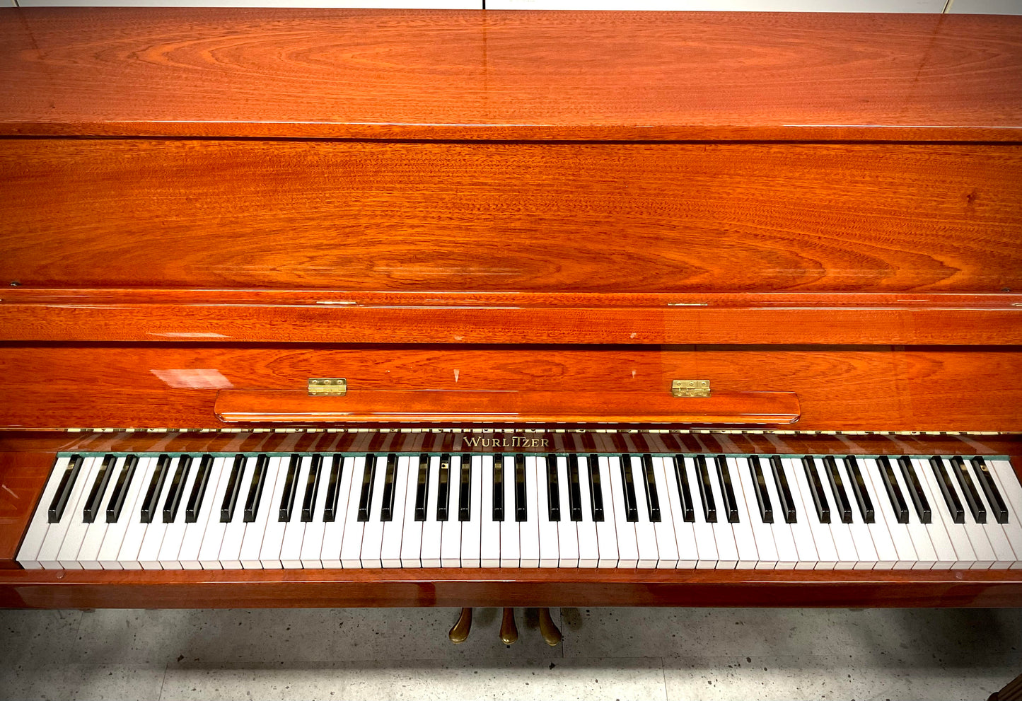 Pre-Owned Vertical Wurlitzer WP-50