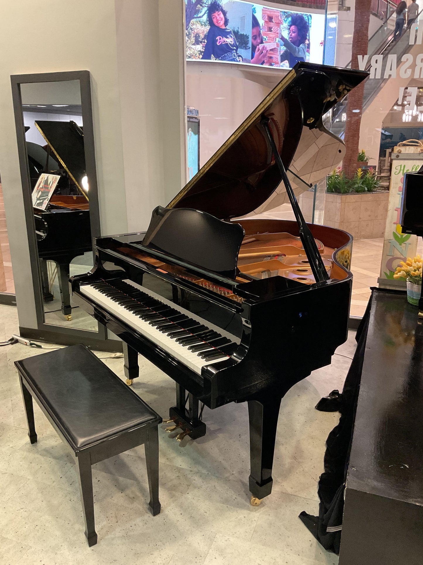 Pre-Owned Grand Yamaha C1